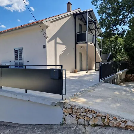 Aryve Boutique-ferienvilla Mit Meerblick, Pool Und Design-interieur In * Bribir
