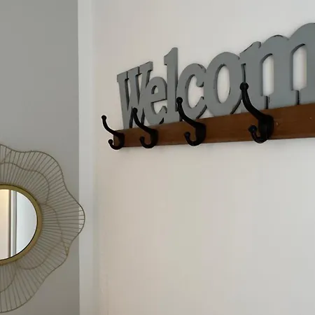 Aryve Boutique-ferienvilla Mit Meerblick, Pool Und Design-interieur In Apartman