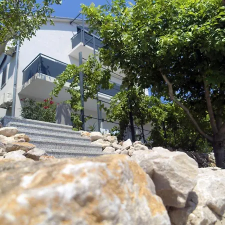 Aryve Boutique-ferienvilla Mit Meerblick, Pool Und Design-interieur In