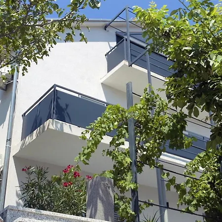 شقة Aryve Boutique-ferienvilla Mit Meerblick, Pool Und Design-interieur In بريبير
