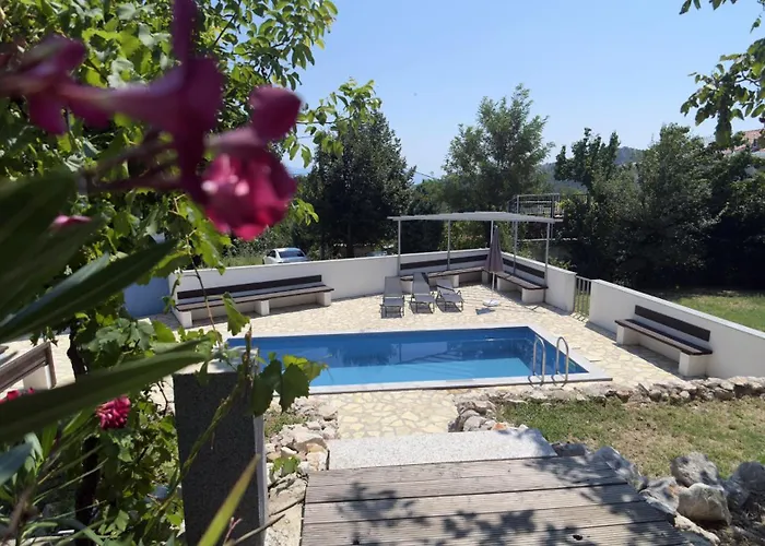 Aryve Boutique-ferienvilla Mit Meerblick, Pool Und Design-interieur In شقة
