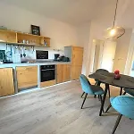Aryve Boutique-ferienvilla Mit Meerblick, Pool Und Design-interieur In