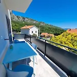 Aryve Boutique-ferienvilla Mit Meerblick, Pool Und Design-interieur In