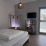 Aryve Boutique-ferienvilla Mit Meerblick, Pool Und Design-interieur In