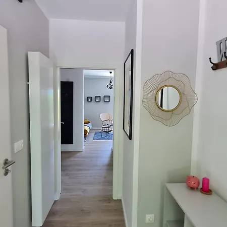 Aryve Boutique-ferienvilla Mit Meerblick, Pool Und Design-interieur In