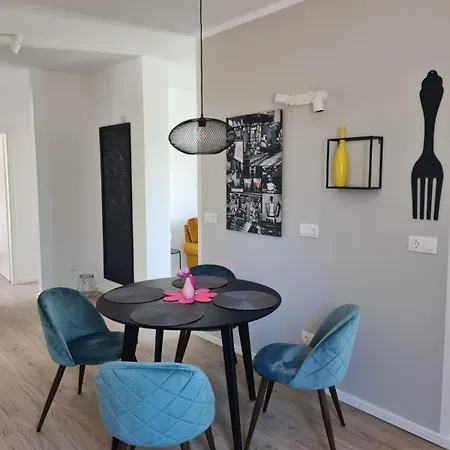 Aryve Boutique-ferienvilla Mit Meerblick, Pool Und Design-interieur In بريبير