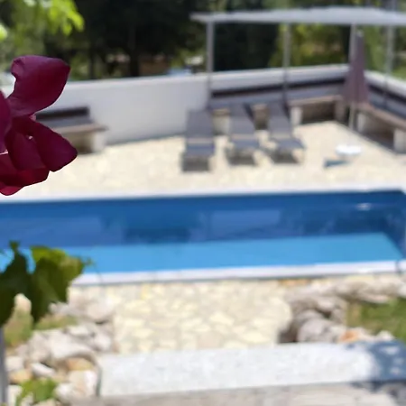 Apartmán Aryve Boutique-ferienvilla Mit Meerblick, Pool Und Design-interieur In
