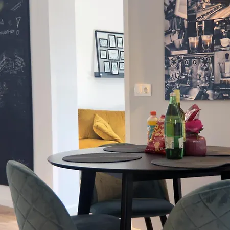 Lejlighed Aryve Boutique-ferienvilla Mit Meerblick, Pool Und Design-interieur In