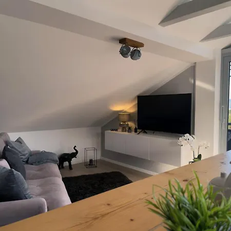 Aryve® Boutique-ferienvilla Mit Meerblick, Pool Und Design-interieur In