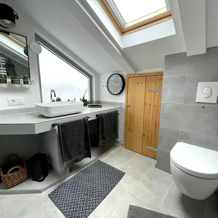 Aryve Boutique-ferienvilla Mit Meerblick, Pool Und Design-interieur In