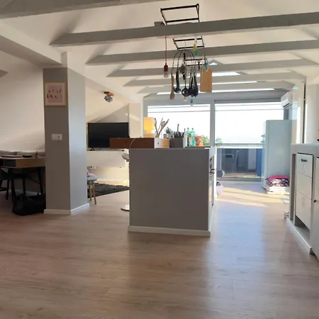 Aryve Boutique-ferienvilla Mit Meerblick, Pool Und Design-interieur In Apartmán *