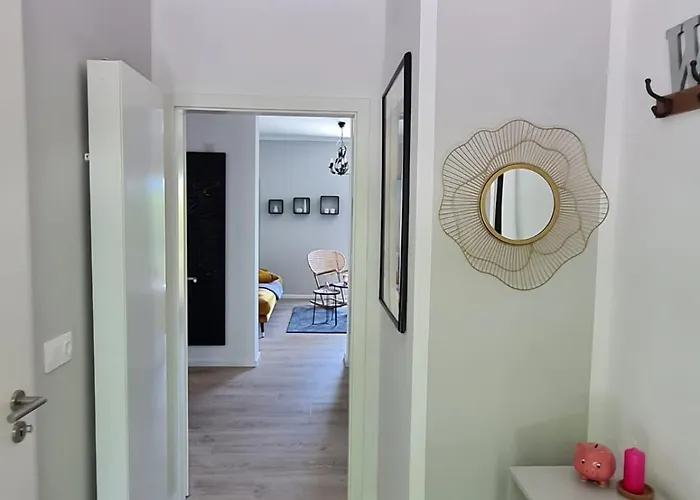 Aryve® Boutique-ferienvilla Mit Meerblick, Pool Und Design-interieur In