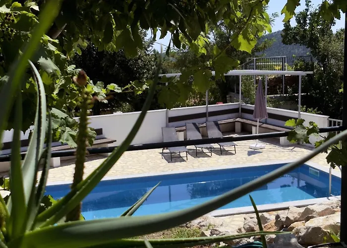 Aryve Boutique-ferienvilla Mit Meerblick, Pool Und Design-interieur In Bribir (Primorje-Gorski Kotar)