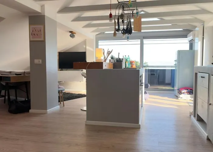 Aryve® Boutique-ferienvilla Mit Meerblick, Pool Und Design-interieur In Apartment *